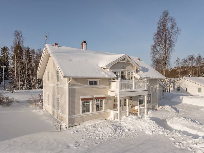 6 rok · 212 m² · Bojvägen 6