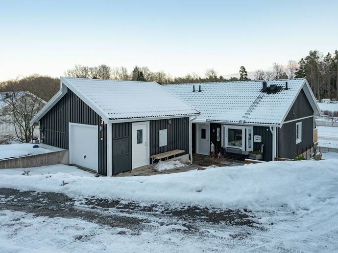 4 rok · 106 m² · Fridhemsvägen 3B