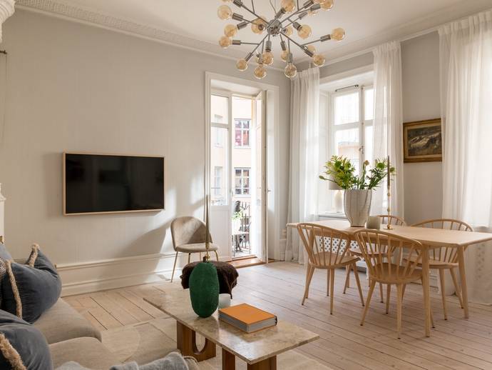 2 rok · 45 m² · Valhallavägen 80A