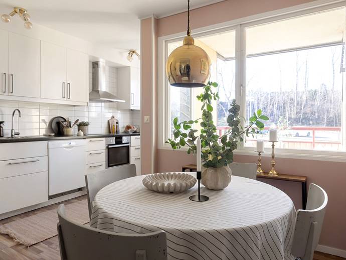 3 rok · 81 m² · Sörgårdsvägen 8