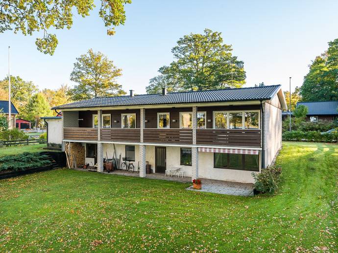 188 m² · Klockarevägen 4, Trehörna