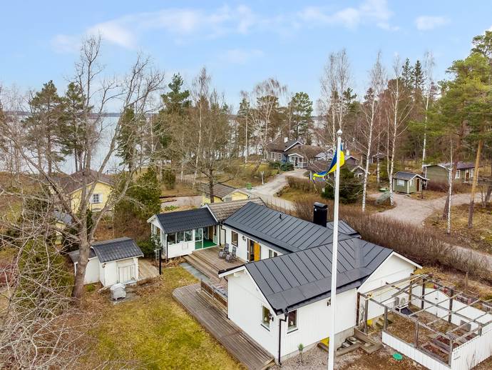 4 rok · 94 m² · Fogdö Vik 77