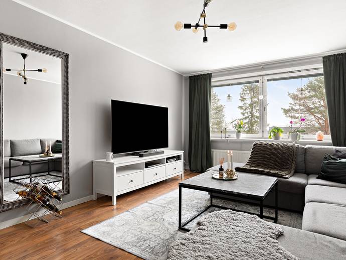 2 rok · 63 m² · Västra Ringvägen 112