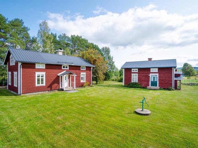 4 rok · 140 m² · Mellansjö 103