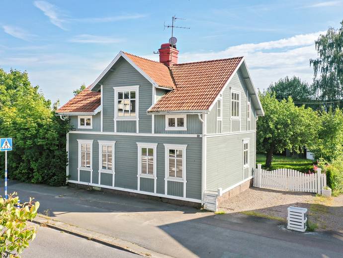 6 rok · 135 m² · Drottninggatan 11