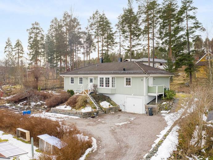 3 rok · 121 m² · Gamla Bergsvägen 21