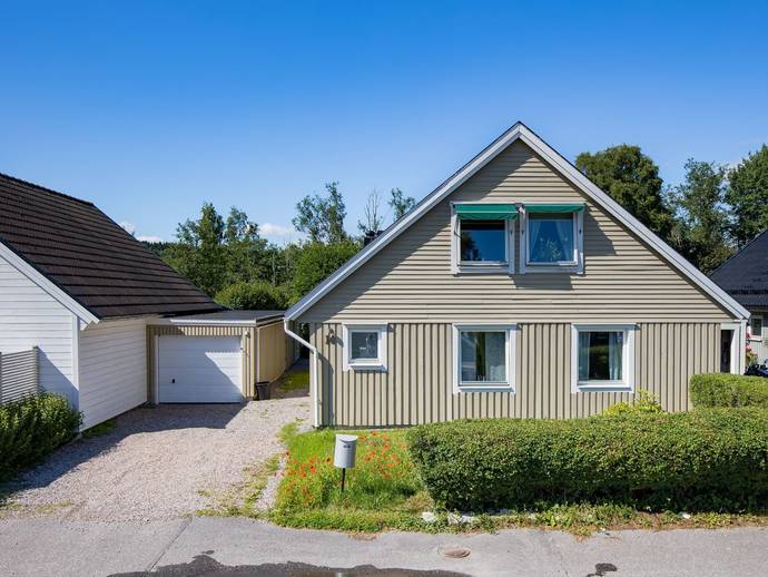 6 rok · 132 m² · Fredagsvägen 14