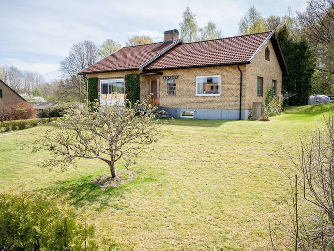 6 rok · 138 m² · Landsvägen 122