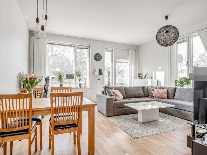 2 rok · 61 m² · Södra Kungsgatan 55 A