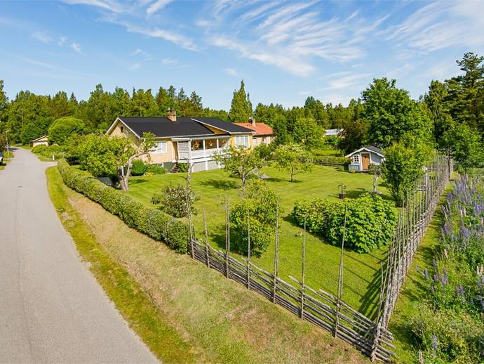 4 rok · 103 m² · Grenvägen 2