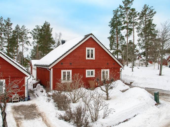 6 rok · 146 m² · Slädvägen 7