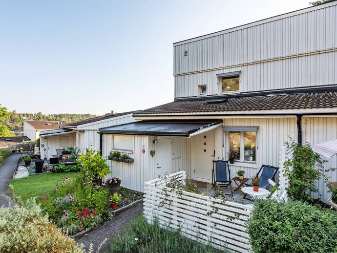 3 rok · 83,4 m² · Södra Åsvägen 121