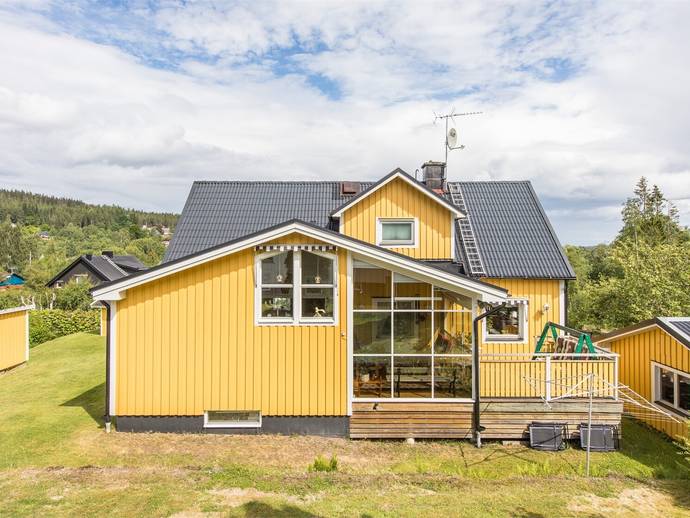 6 rok · 147 m² · Fågelvägen 8