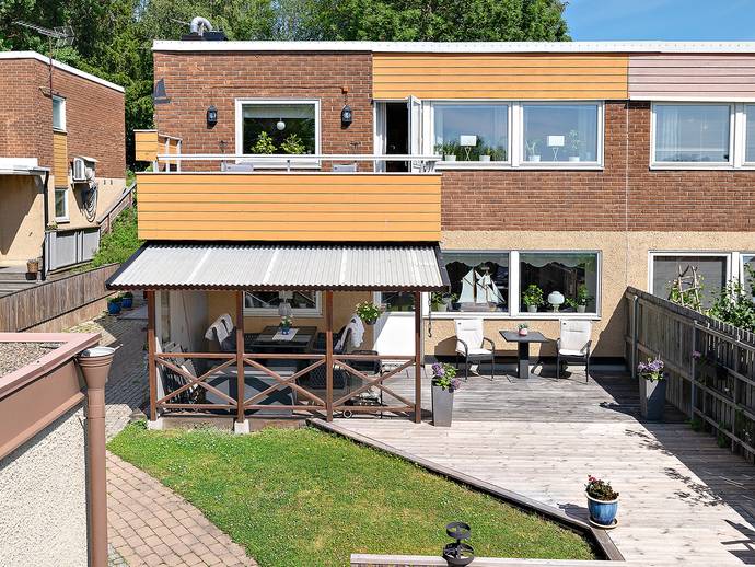 4 rok · 152 m² · Orrvägen 4