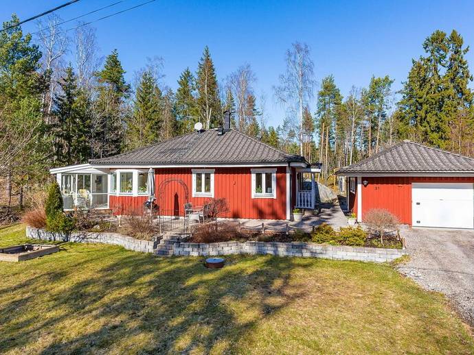 4 rok · 75 m² · Hallonvägen 31