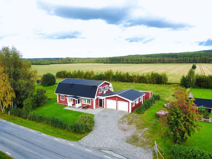 6 rok · 205 m² · Bäckvallenvägen 99