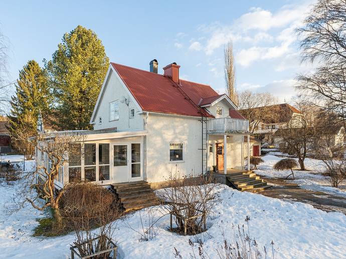 6 rok · 106 m² · Kvarnbäcksvägen 21