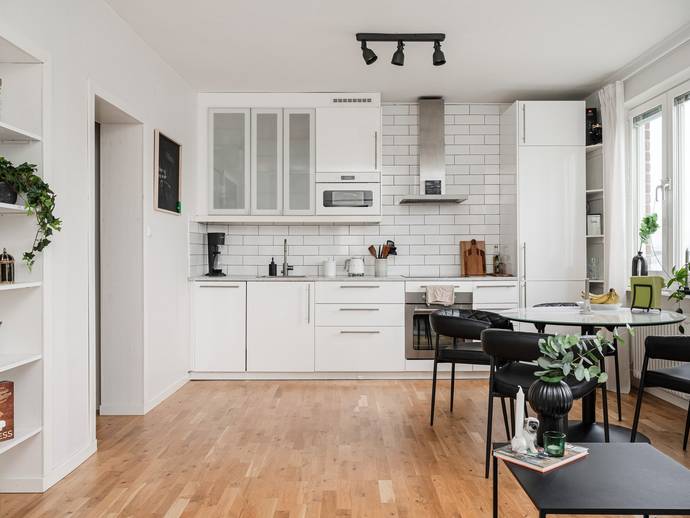 1,5 rok · 38,6 m² · Östra Radiogatan 2E