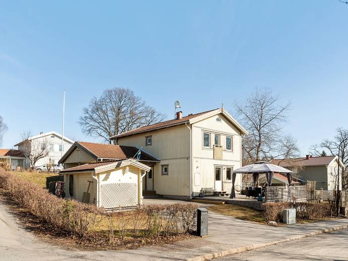 5 rok · 129 m² · Mamrevägen 30