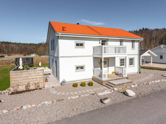 6 rok · 194 m² · Videvägen 5