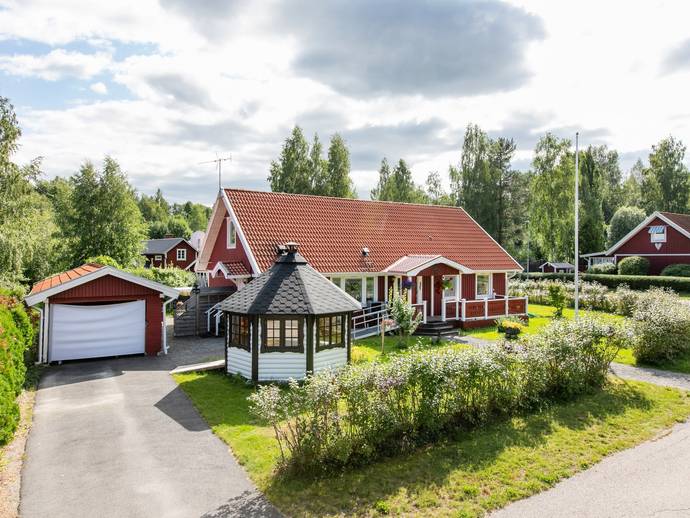 4 rok · 108 m² · Kraftvägen 5