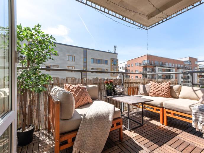 2 rok · 64 m² · Vingårdsgatan 7, 5tr.