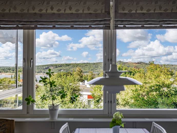 3 rok · 77 m² · Ekvägen 9
