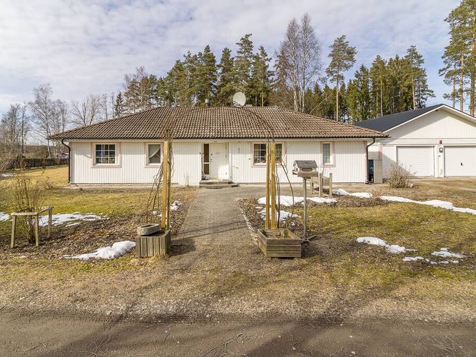 4 rok · 125 m² · Lista Säter