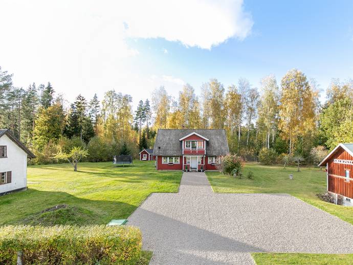 6 rok · 161 m² · Krängegatan Skogstorp 1