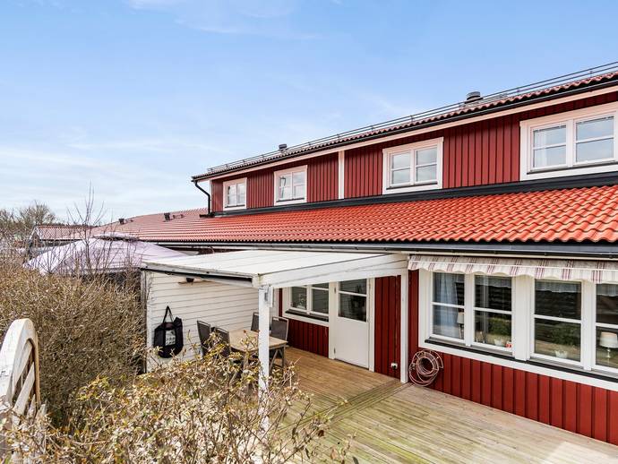 4 rok · 111 m² · Järnåldersringen 661