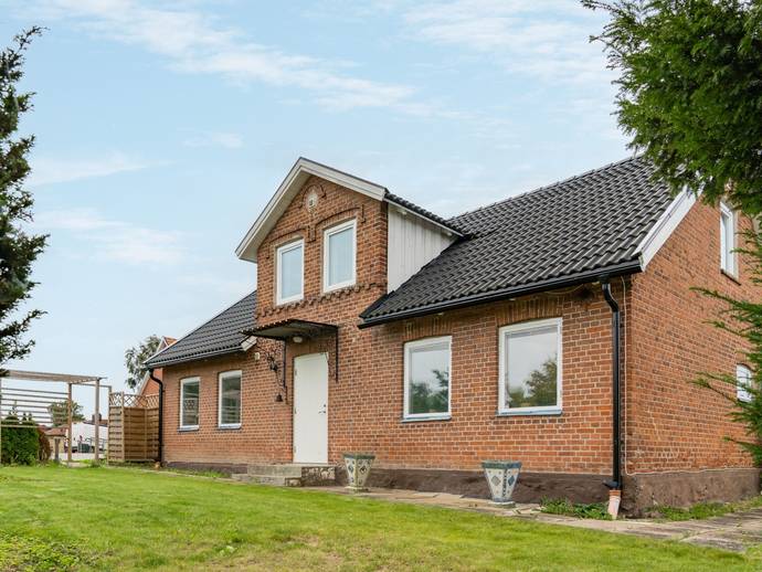 7 rok · 121 m² · Riksvägen 21