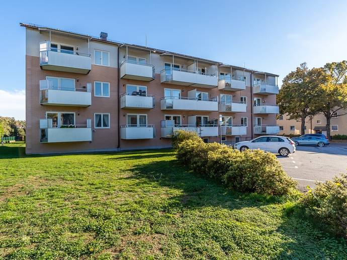 1 rok · 38 m² · Lysingsvägen 3B