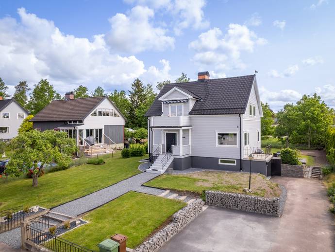 5 rok · 143 m² · Stenvägen 8