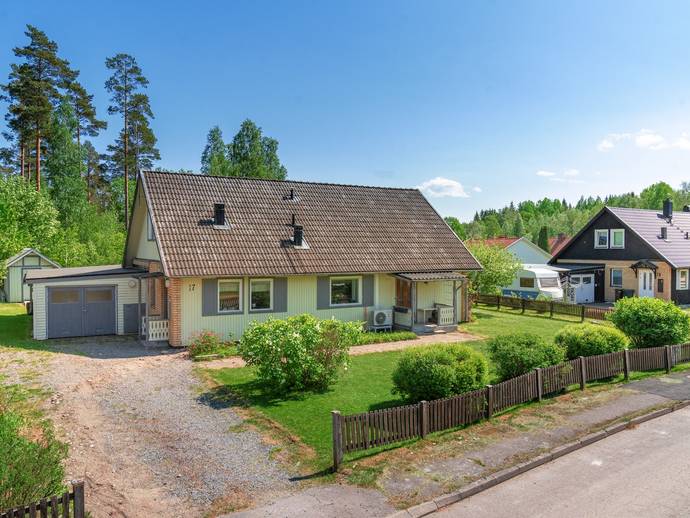 6 rok · 147 m² · Medskogsvägen 17
