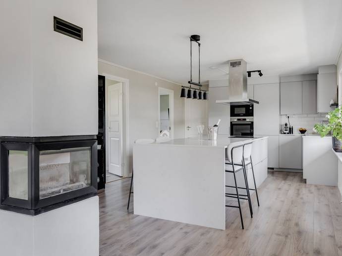 5 rok · 148 m² · Rosmaringången 32