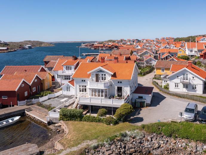 7 rok · 156 m² · Brovägen 2