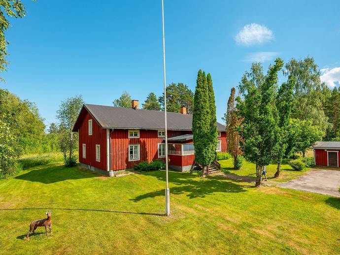 10 rok · 181 m² · Gjuterivägen 6