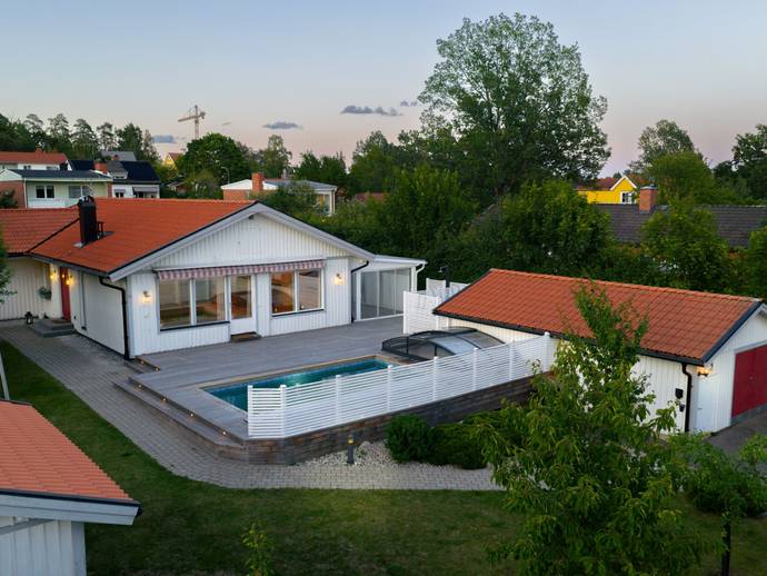 6 rok · 153 m² · Nobelvägen 16