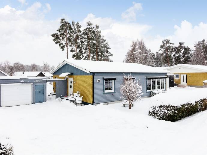 4 rok · 104 m² · Fasanvägen 18