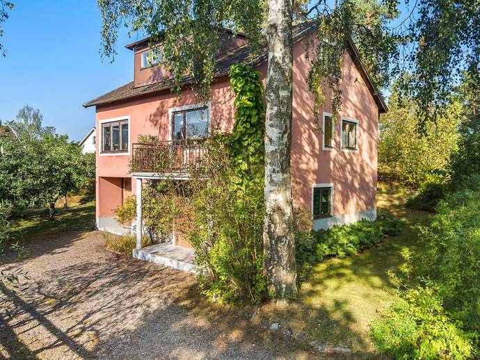 7 rok · 127 m² · Billingsforsvägen 7