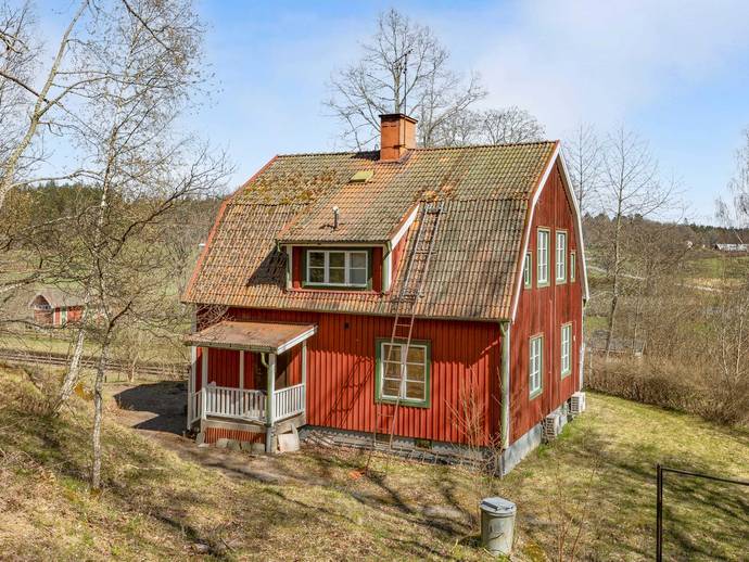 5 rok · 112 m² · Opphem Stationsvillan