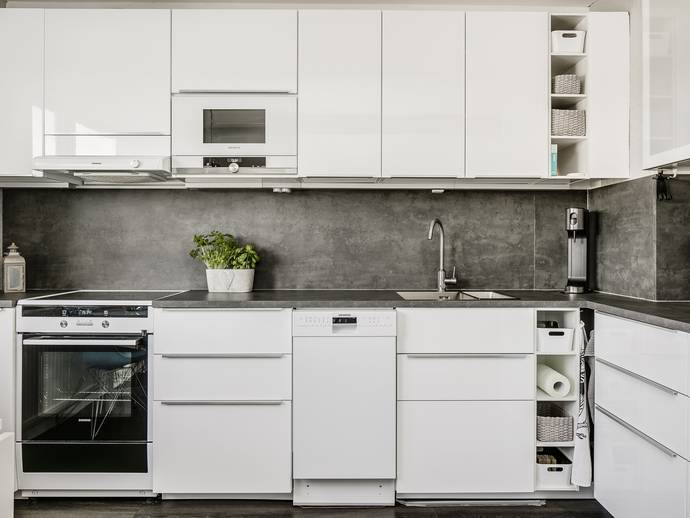 3 rok · 83 m² · Härenegatan 6 D