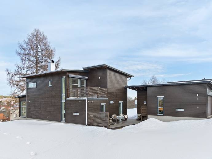 6 rok · 160 m² · Lakevägen 5