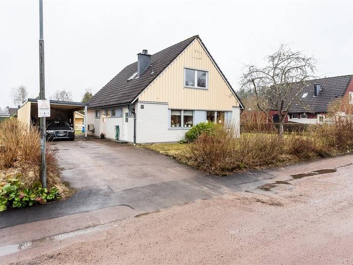 5 rok · 143 m² · Lovägen 17