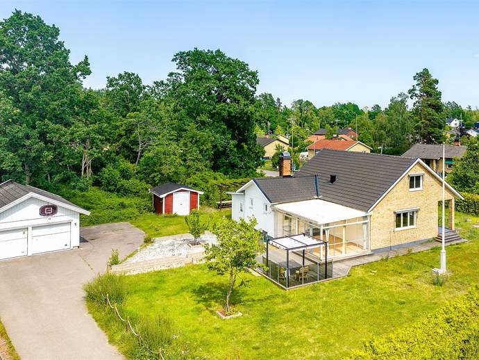 4 rok · 120 m² · Industrivägen 11