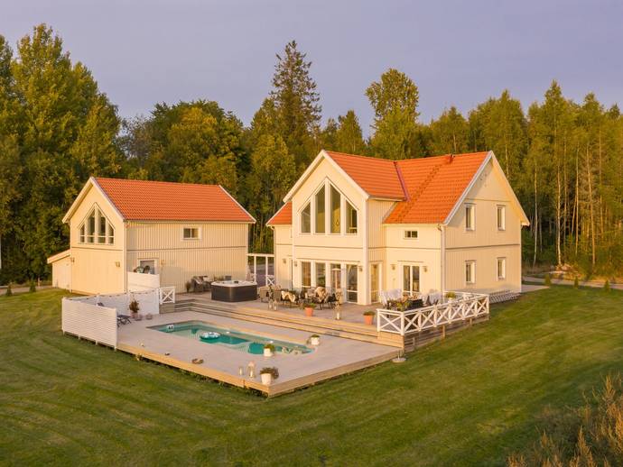 6 rok · 195 m² · Alsters kyrkby 229
