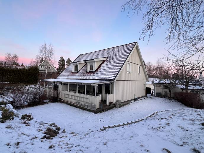4 rok · 101 m² · Fasanstigen 8