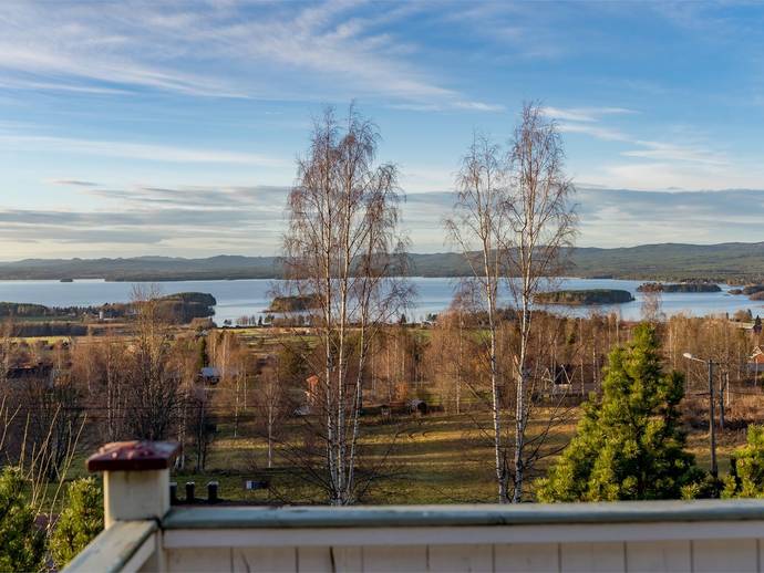 4 rok · 121 m² · Pers väg 4