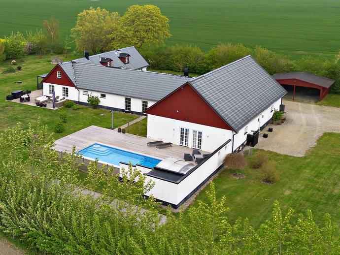 9 rok · 280 m² · Gyllerupsvägen 112