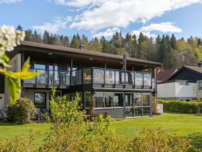 6 rok · 148 m² · Körvägen 14